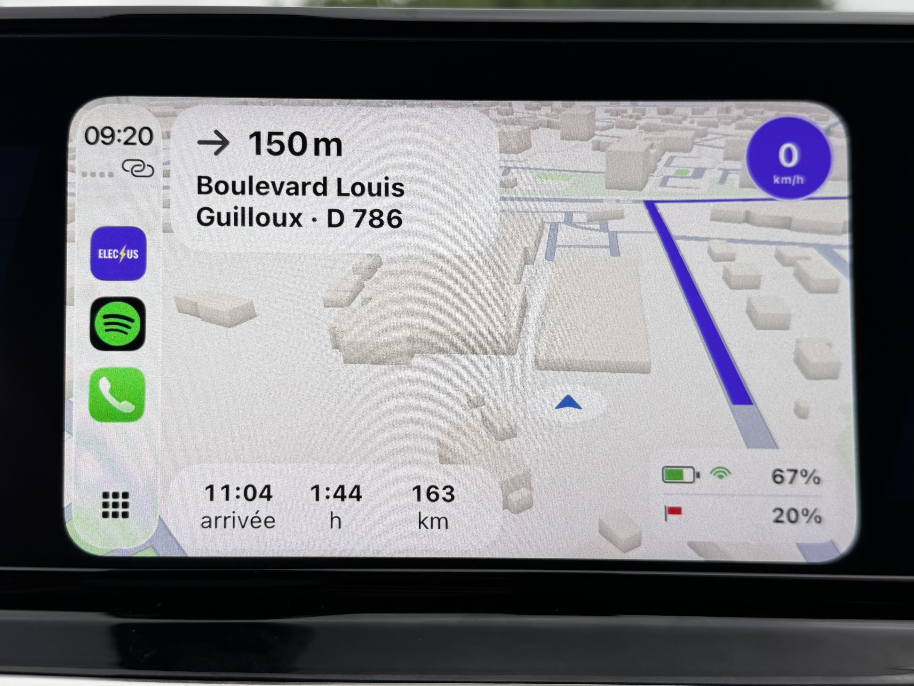 Electus sur Apple CarPlay dans le tableau de bord